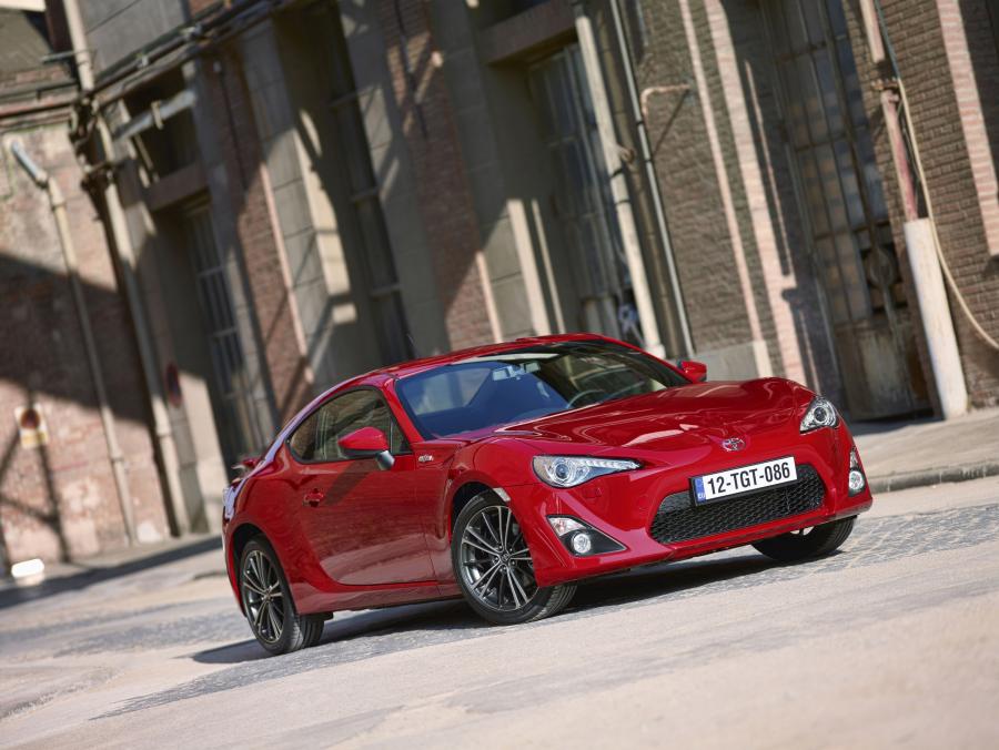  Toyota GT 86 2012 года  (фото 90 из 106)